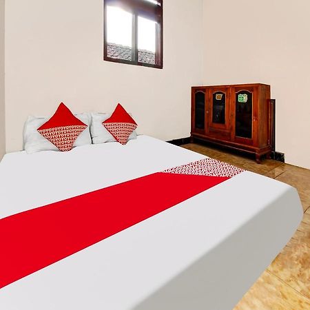 Trenggalek Oyo Homes 91134 Desa Wisata Tebing Lingga מראה חיצוני תמונה